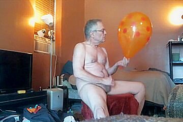2 Small 1 Big Balloon Fun