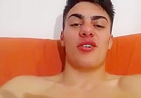 2 romanian boys cum on cam