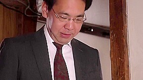 田舎の近親相姦 ひとつ屋根の下て暮らす義か嫁をす瞬間 水野朝陽 前編 2of5