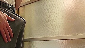 田舎の近親相姦 ひとつ屋根の下て暮らす義か嫁をす瞬間 水野朝陽 前編 2of5