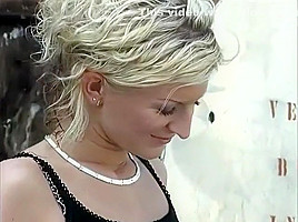 5734814 strassenflirts blonde edelstute aufgerissen 480p