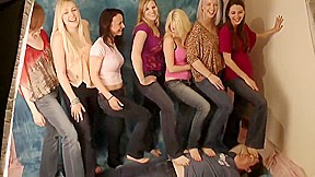 7 Girls trample