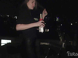 A Night Living On The Red Light District In Amsterdam With Mira - EuroCoeds