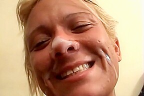After hard banging session mature bitch took load on her face