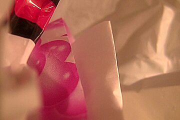 Agnessa in a lucky guy receiving an amateur blow job