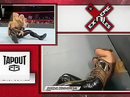 Alexa Bliss Squeezes Natalya With Bodyscissors