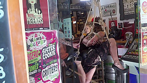Alt mistress disgraces Spanish babe in public