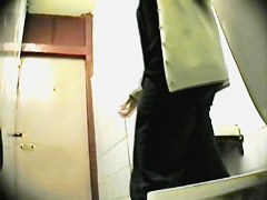 Amateur pissing on camera with hairy pussy and ass