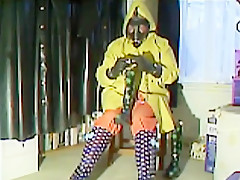 Another old video of myself wanking in rubber    what else! mmmm