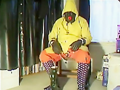 Another old video of myself wanking in rubber    what else! mmmm