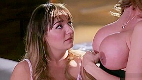 Ariella Ferrera, Charlotte Cross Love Tribbing