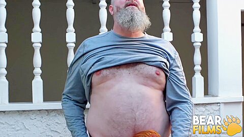 BEARFILMS Fat Bear Tony Marks Sucked By Gay Alezgi Cage