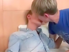 Bedroom Twinks Fuck and Cumshot