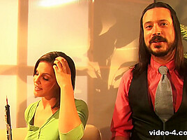 Behind The Scenes Of How To Be A Ladies Man