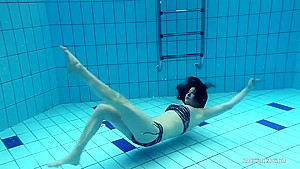 Big Tits Katrin Bouncing And Floating Underwater