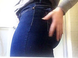 Big ass in tight pants