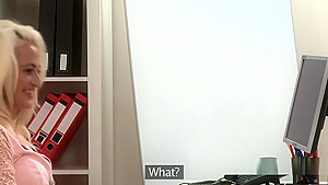 Blonde Female Agent Riding Amateur Guy In Office
