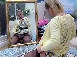 Blonde milf beauty 