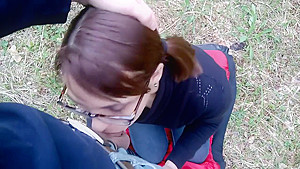 Blowjob in the forest: planted on the cock and cumshot in mouth