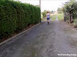 Boertje Krijgt Een Beurt - Passie Nl