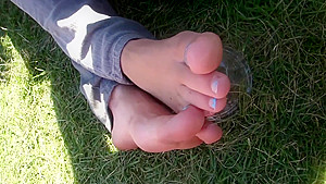 Candid feet - too close to soles