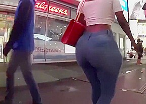 Chasing a huge butt the night in NYC