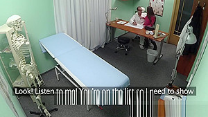 Cheating patient seduce doc to eat pussy