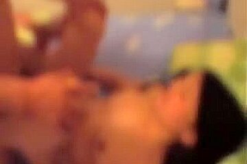 Chinese Escorts - 2 fascinating beauties