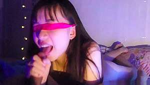 Chinese Slut Gets Fuck and Swallow Step daddy Cum