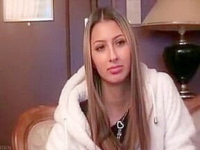 Compilation d'une actrice tcheque avec un beau cul