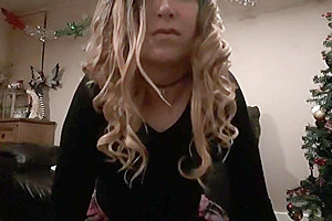 Crossdresser Xmas wank pt1