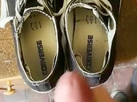 Cumming Step sisters Chucks
