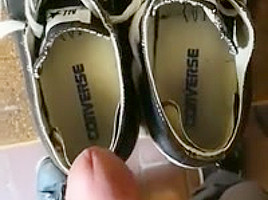 Cumming Step sisters Chucks