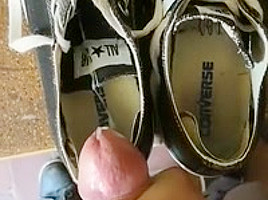 Cumming Step sisters Chucks