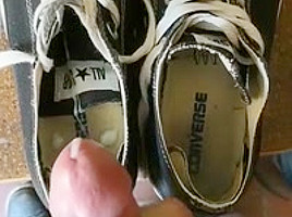 Cumming Step sisters Chucks