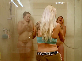 Cunt Fisting And Wank - Willow Gashes, Violet Devine And Katie Gee