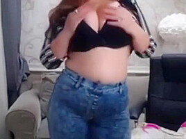 Curvy Milf Striptease On Webcam