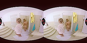 CzechVRFetish 094 Blonde Pissing-Fest