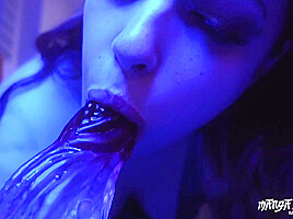 Dildo Fun In The Afternoon - MangaJane