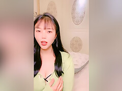 Dogstyle sex with a hot Asian babe