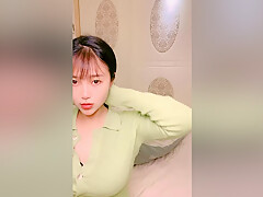 Dogstyle sex with a hot Asian babe