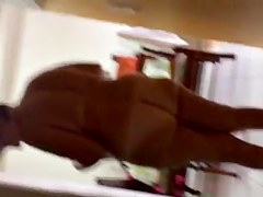 ESPOSA DISTRAIDA