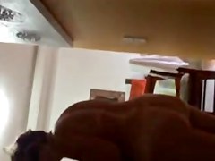ESPOSA DISTRAIDA