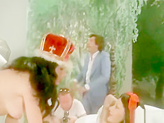 Edwige Fenech de blanca nieves (La Juez)
