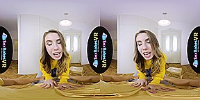 Elle Rose in Cum Deep - SexBabesVR