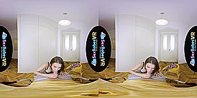 Elle Rose in Cum Deep - SexBabesVR