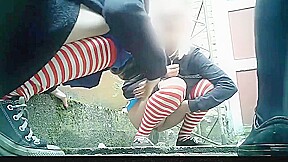 Estrangeiro - Carnival pissing girls 1