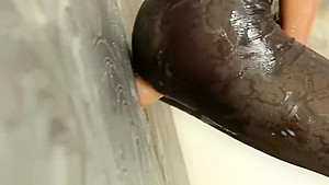 European grinds gloryhole