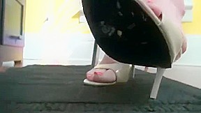 Feet tecaher giantess