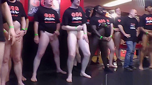 Fetish sluts swap spunk